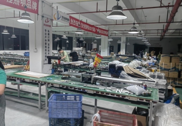 户外亮化工程分包商选择指南：口碑公司汇总与避坑建议