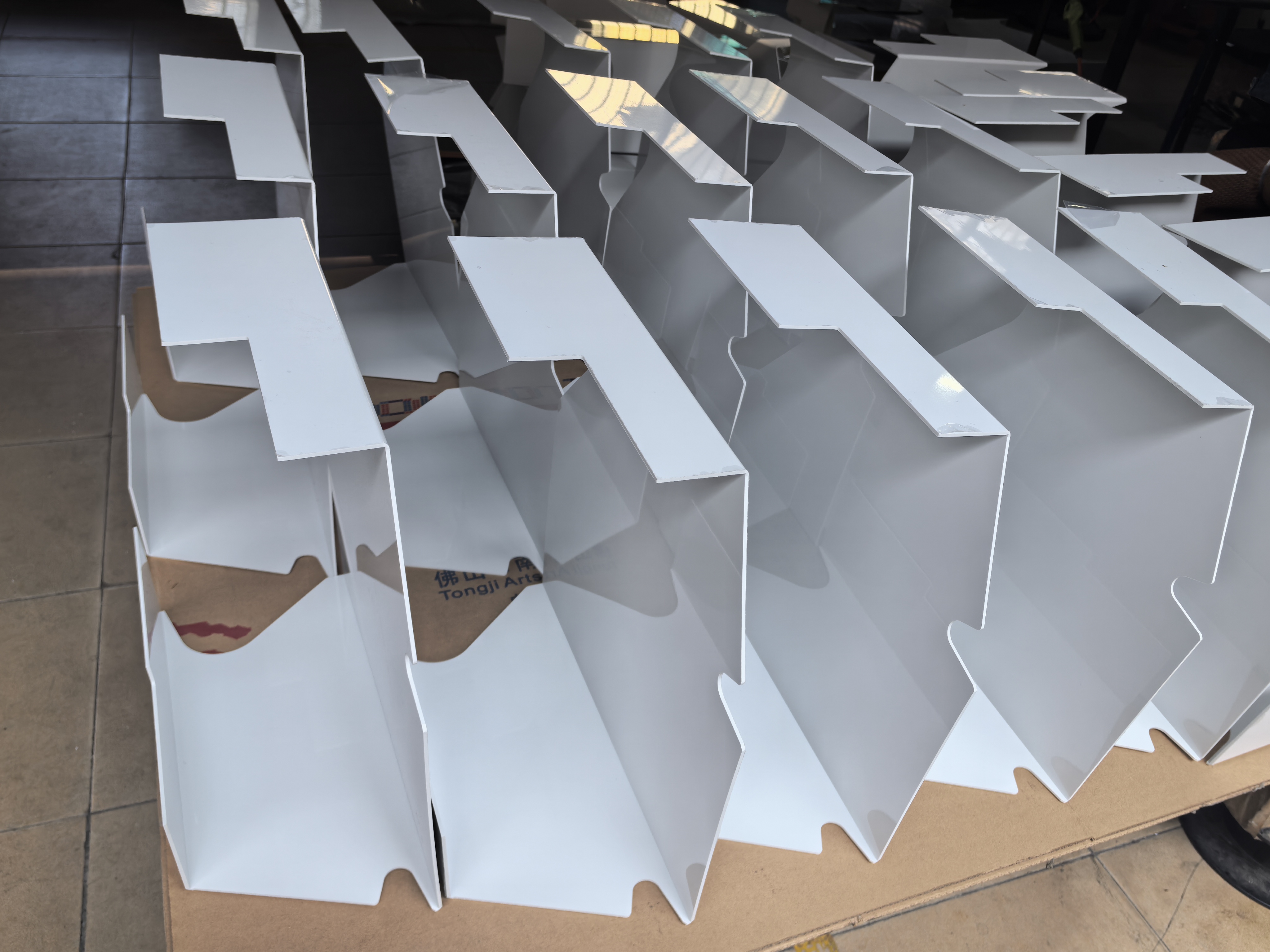 聊聊塑料外壳雕刻切割有实力的厂家，哪家比较靠谱？