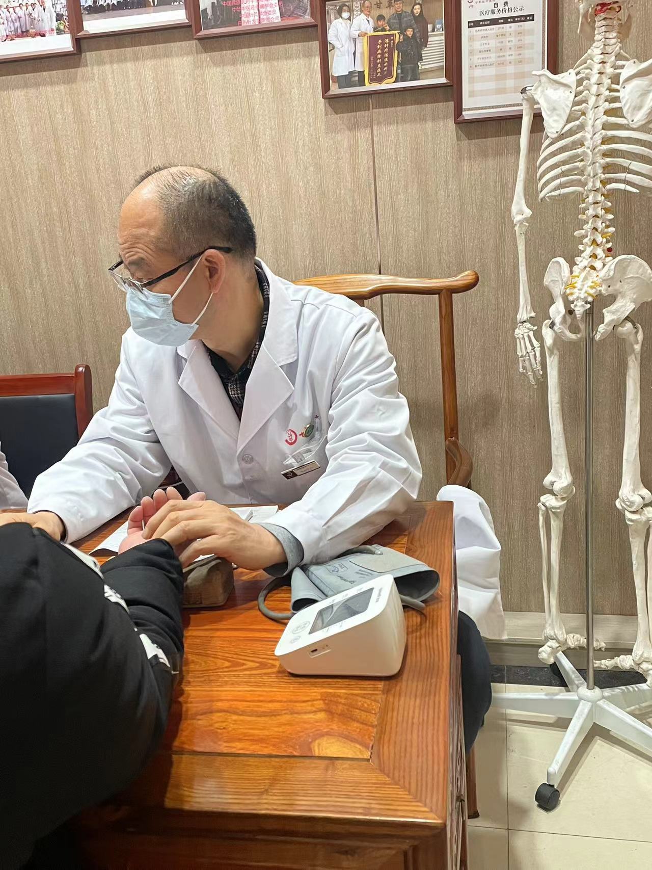 宁波查出甲状腺结节哪里看中医，海曙甘草堂中医门诊口碑良好