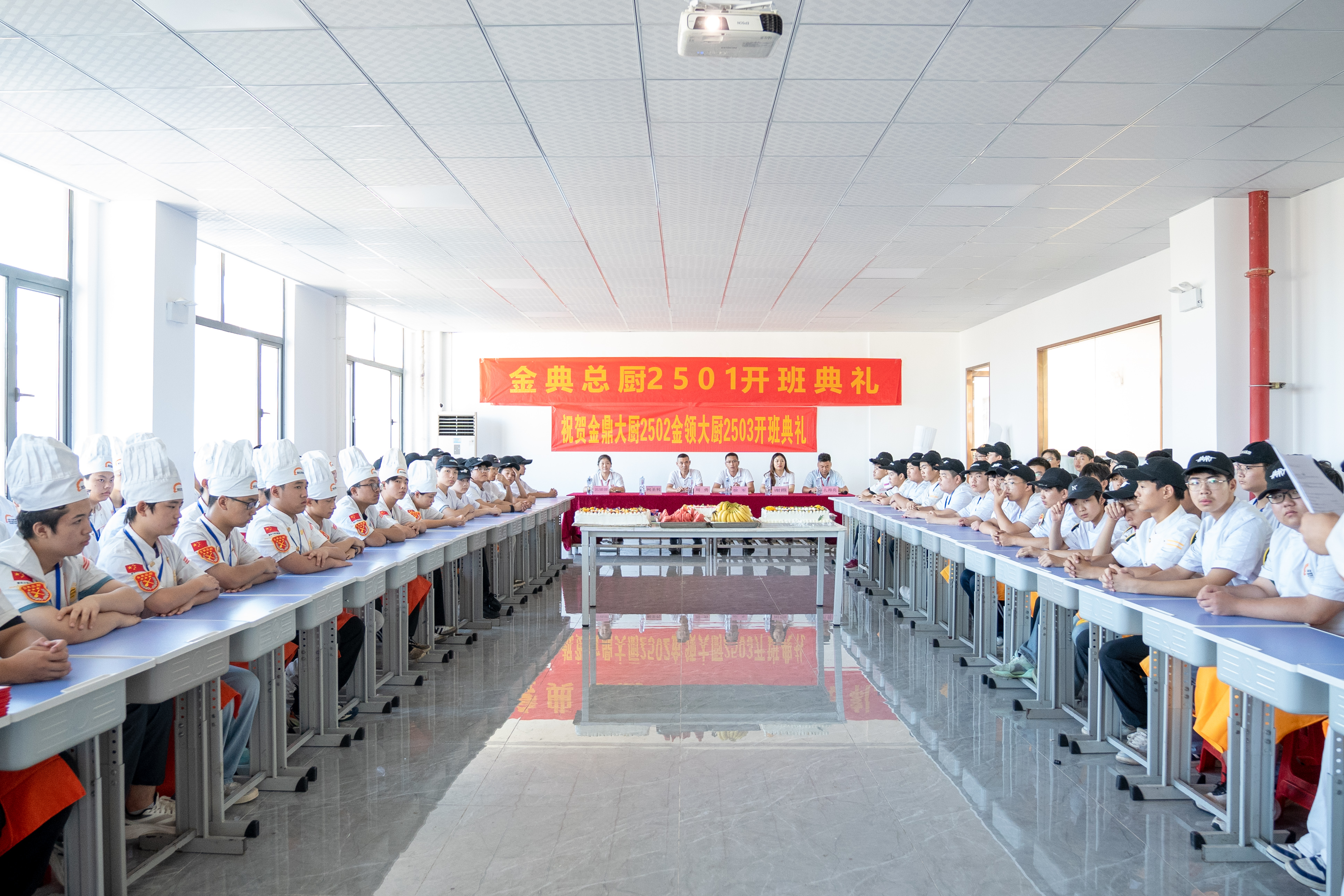 武汉中考落榜想做行政总厨帮我推荐靠谱的烹饪职业学校 武汉中考落榜想做行政总厨帮我推荐靠谱的烹饪职业学校