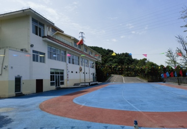 叛逆孩子强制管教学校怎么选？圣韵教育拓展训练基地