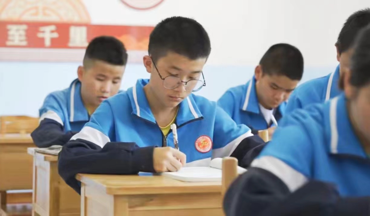 贵阳封闭式初中学校环境怎么样，靠谱的封闭式初中学校费用多少?