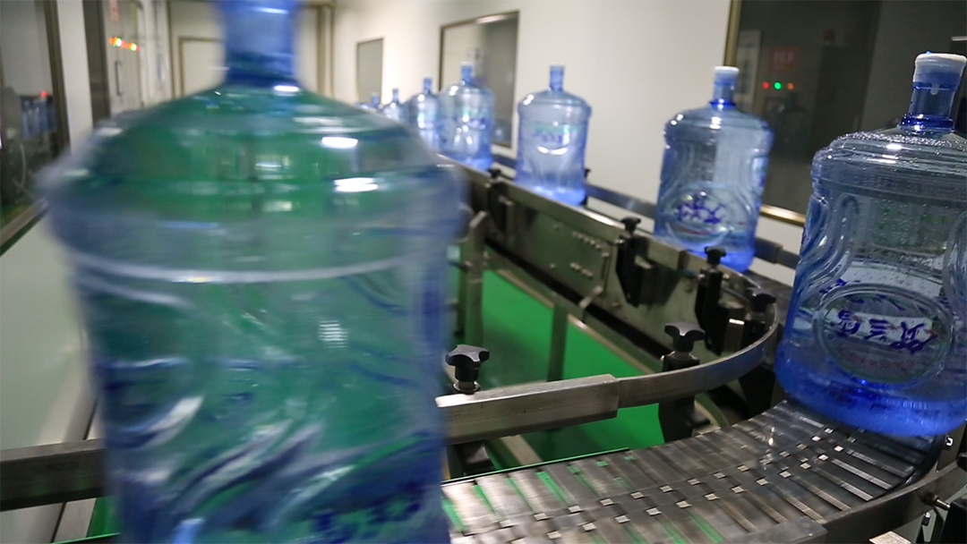 谈谈桶装水企业排行，分析优质厂家特点，教你怎么选择桶装水