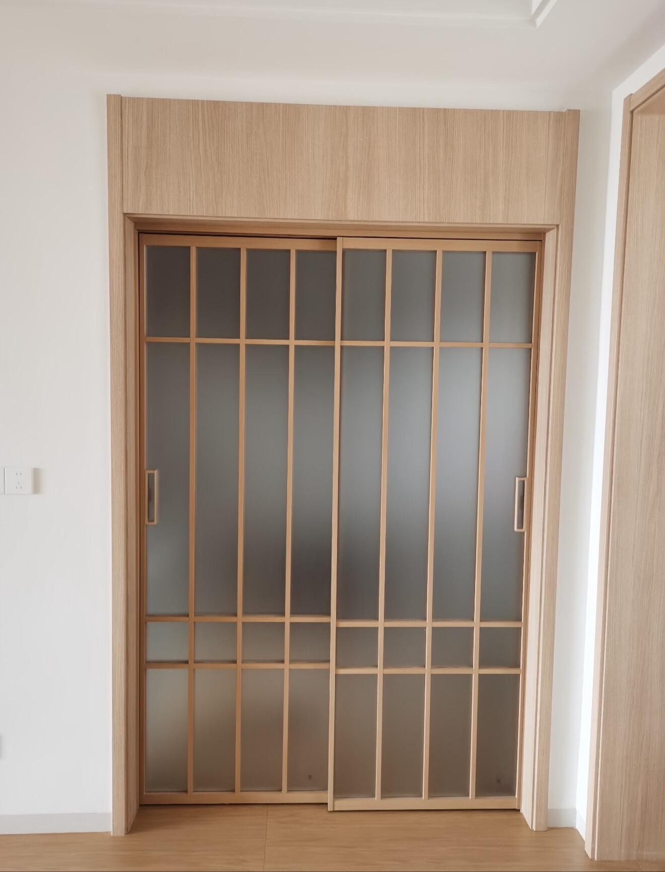 惠州德斯兰诺门窗，专业重型推拉门制造，值得信赖