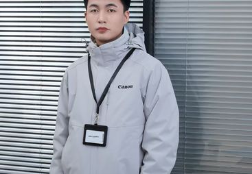 探讨公司工作服定制生产厂怎么选，哪家专业又靠谱