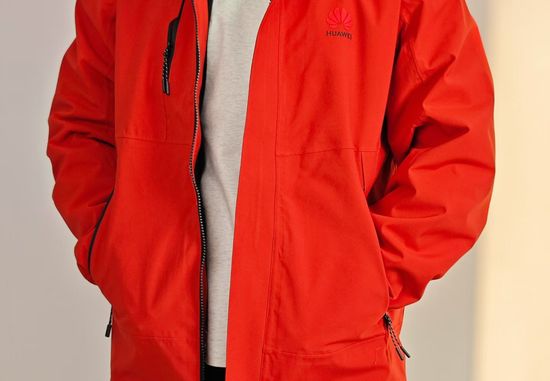 热议发布会企业年会服装定制厂家，哪家费用合理又靠谱