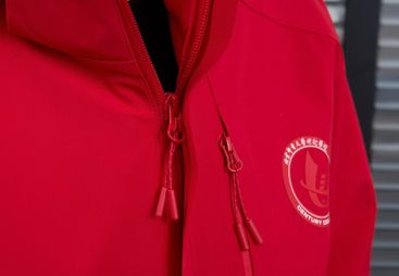 热议企业年会服装加工厂哪家合作案例多，为你揭晓答案