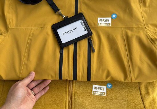 支招企业外套工作服定制有哪些，怎么选择