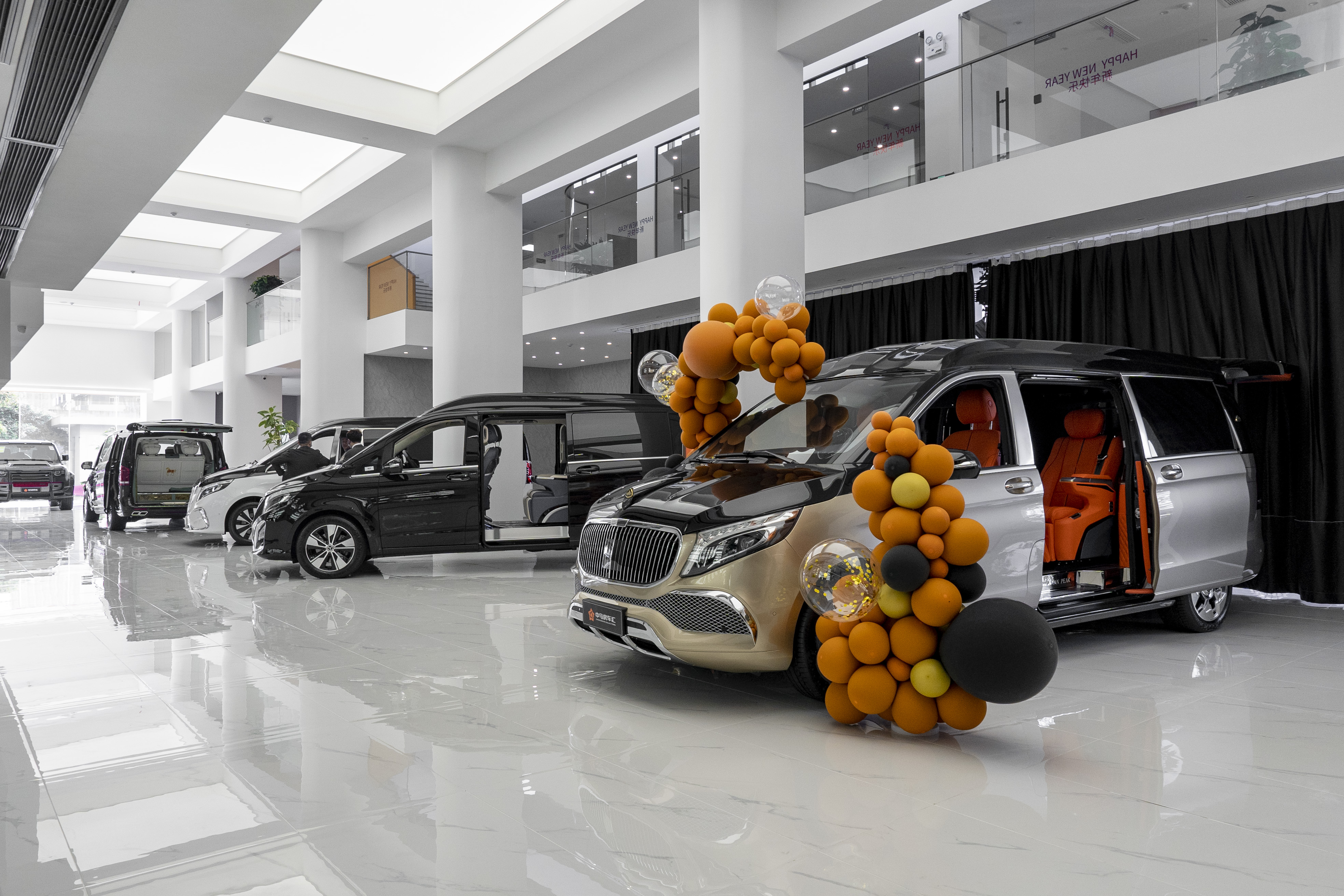 2025年奔驰V300L/V260L整车定制门店推荐，专业改装品牌全解析