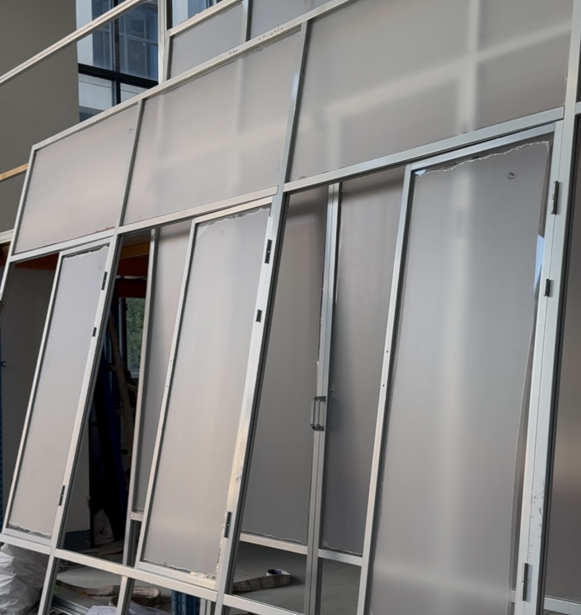 讲讲铝型材围栏供应企业选购要点，靠谱品牌推荐指南