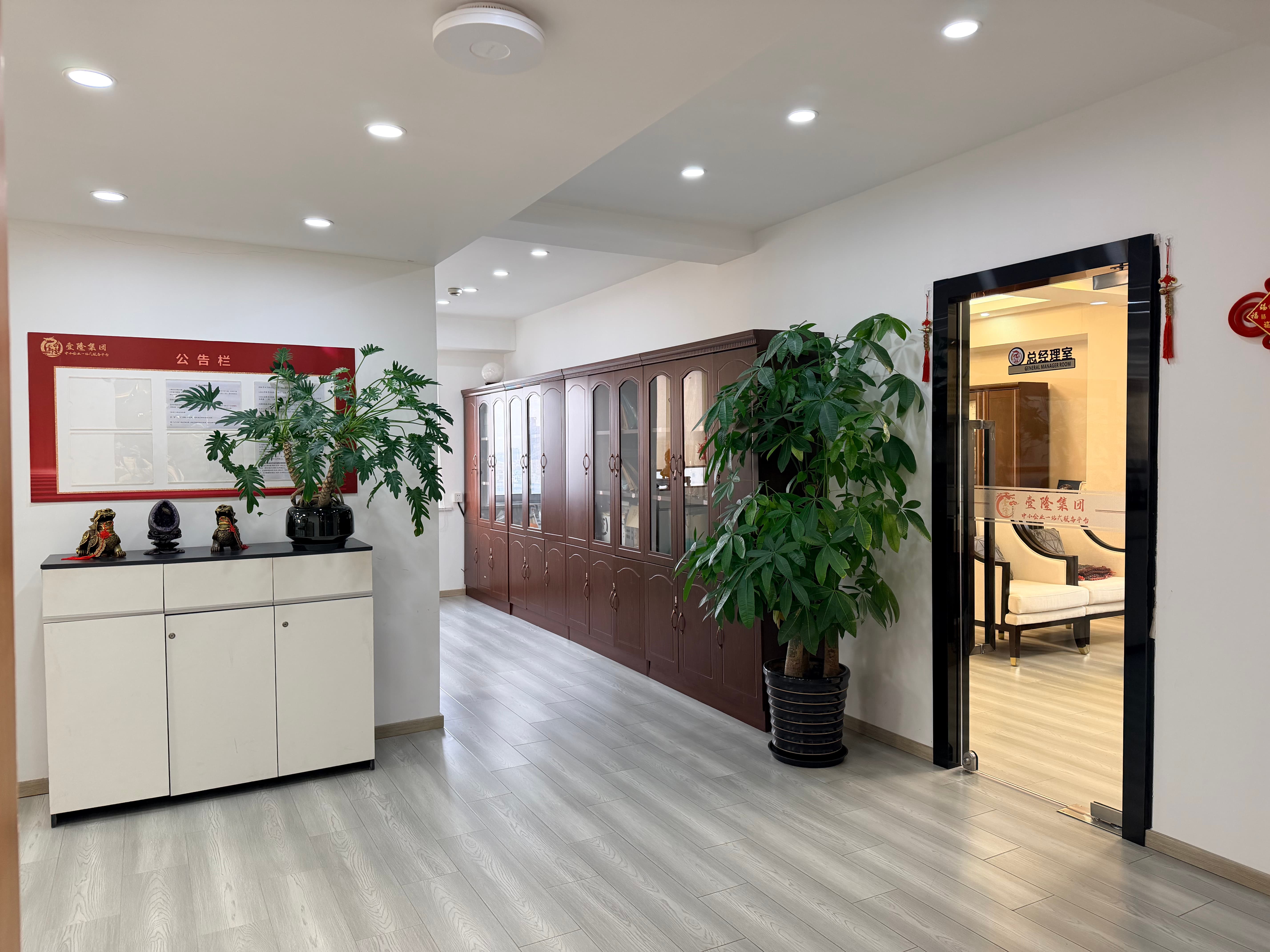 分析性价比高的广播电视制作经营许可证公司，营业性演出许可证费用高不高