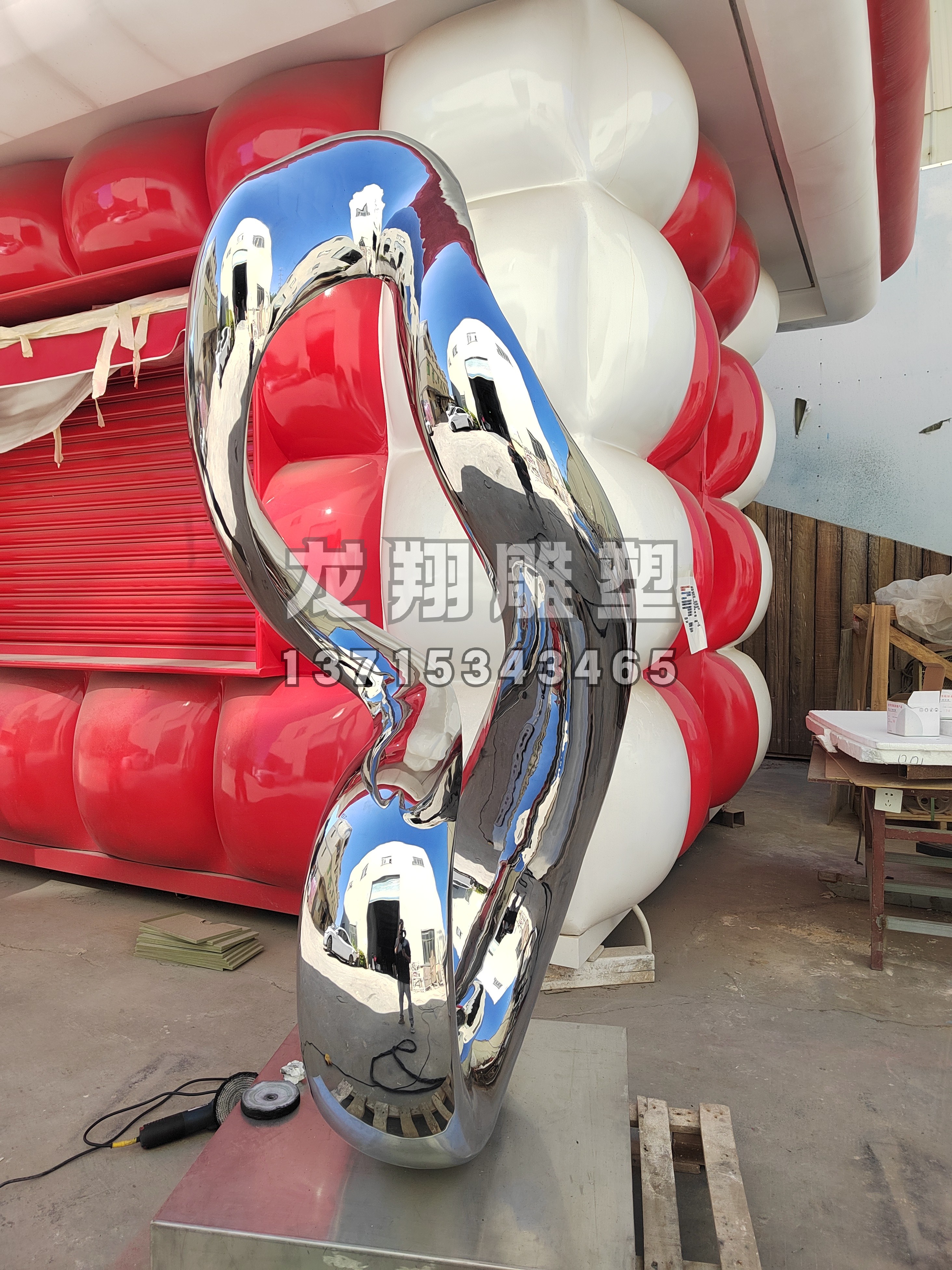 热议不锈钢工艺品定制厂家怎么收费，哪家技术强更划算