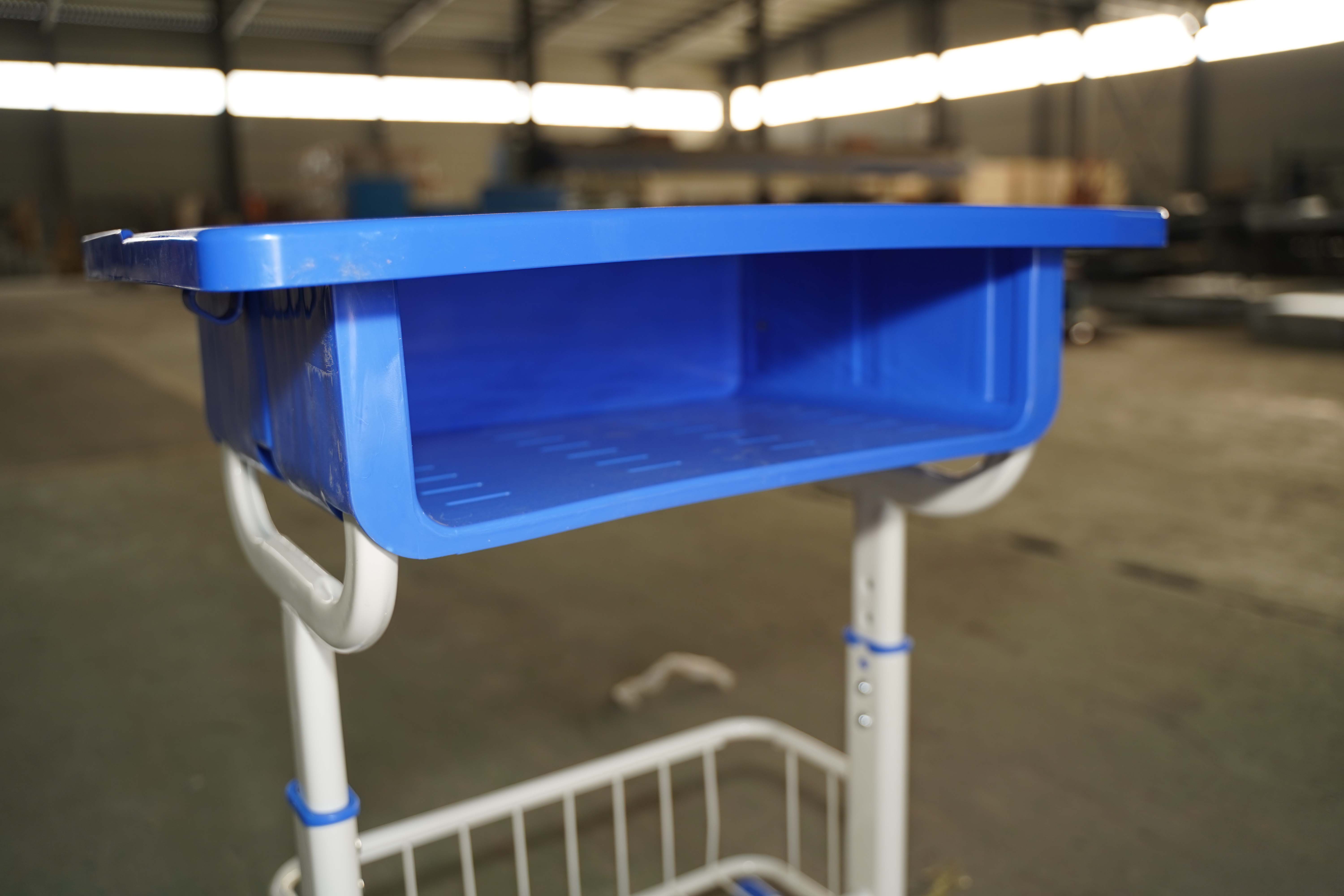 课桌椅加工厂选哪家好？学生课桌椅制造厂哪家专业？