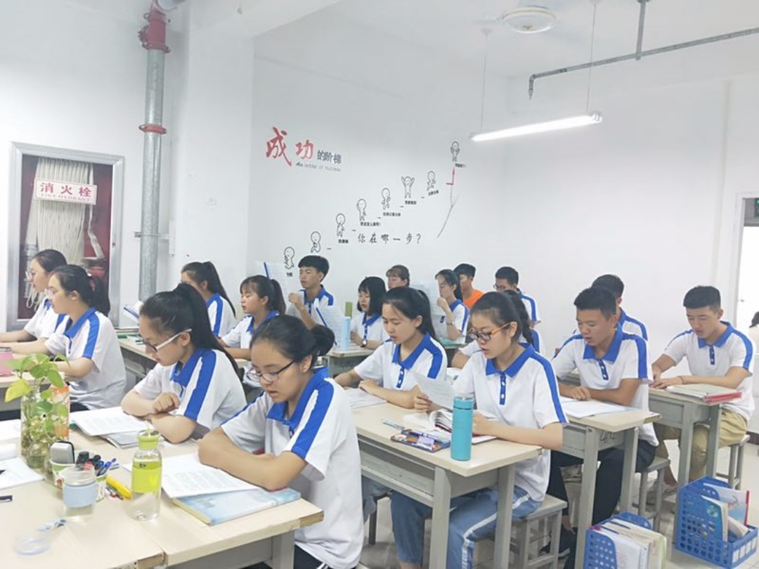 2025年宁夏高考复读补习机构排名:高考冲刺口碑好的机构推荐解析 2025年宁夏高考复读补习机构排名:高考冲刺口碑好的机构推荐解析
