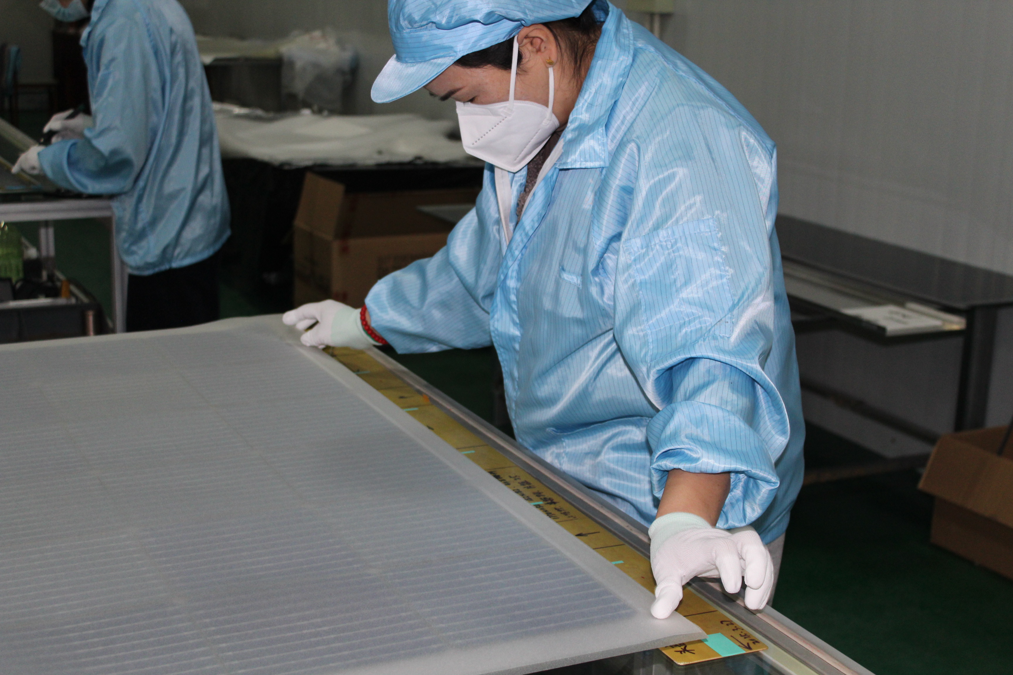 热议玻璃温室顶部光伏板厂家，口碑好的供应企业怎么选择