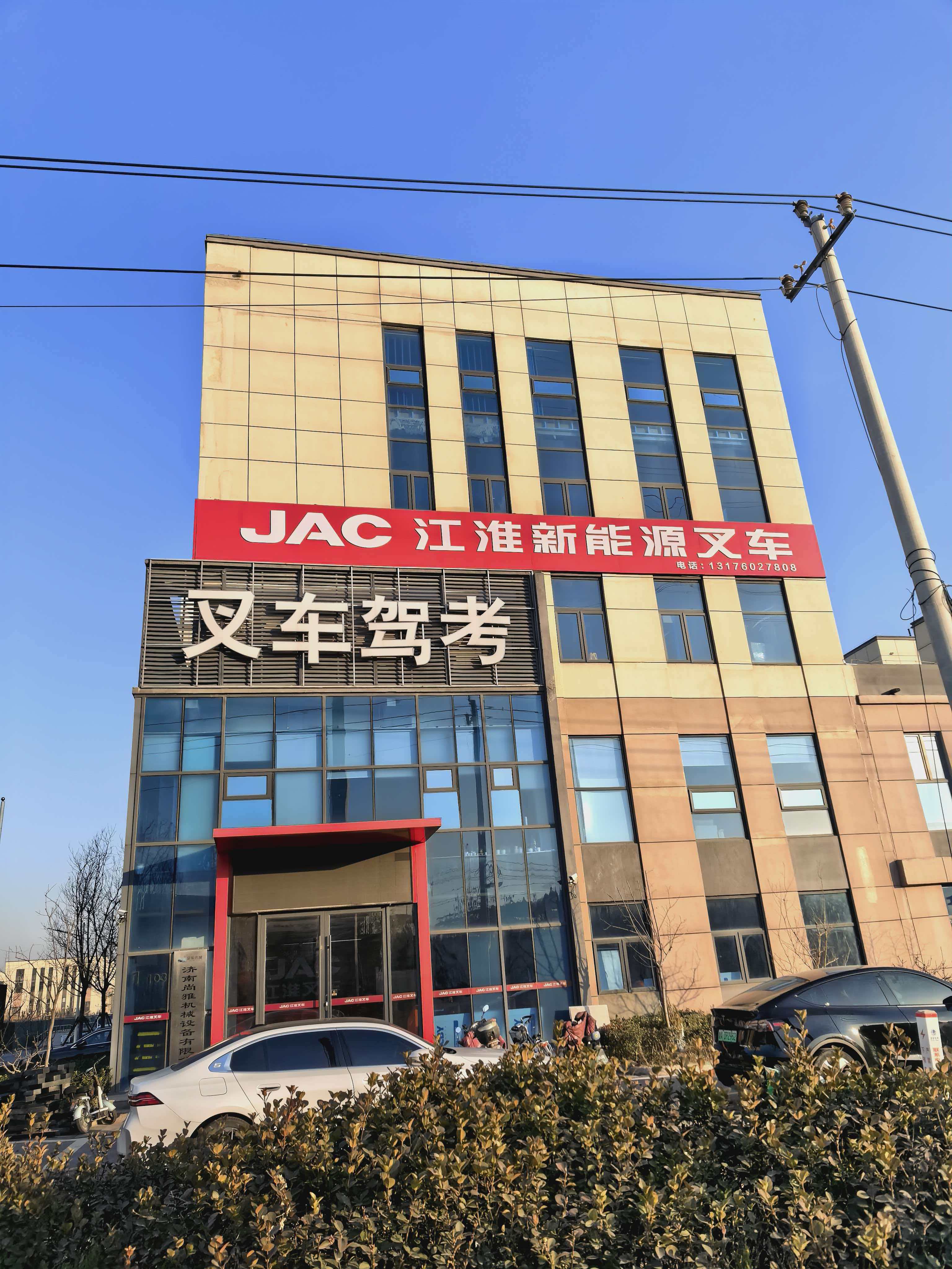 共话口碑不错的叉车租赁专业公司，费用情况及靠谱选择