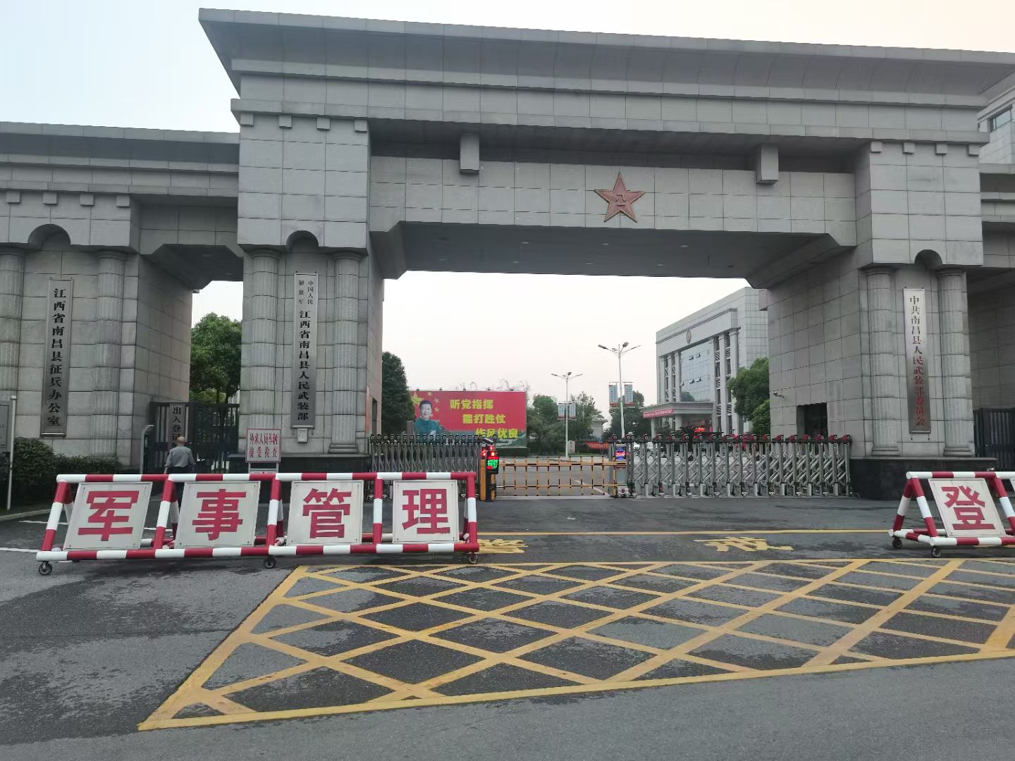 2026年智能电动门价格揭秘，哪里买性价比高