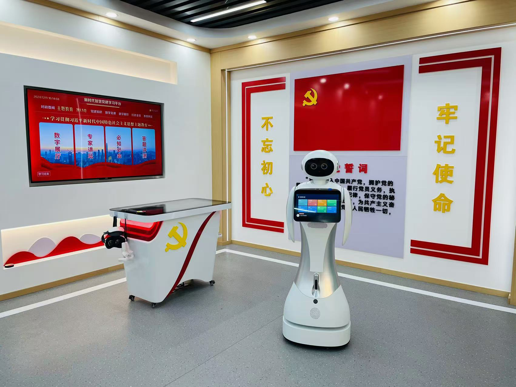 探寻讲解机器人新款特点，排名靠前品牌与市场前景揭秘