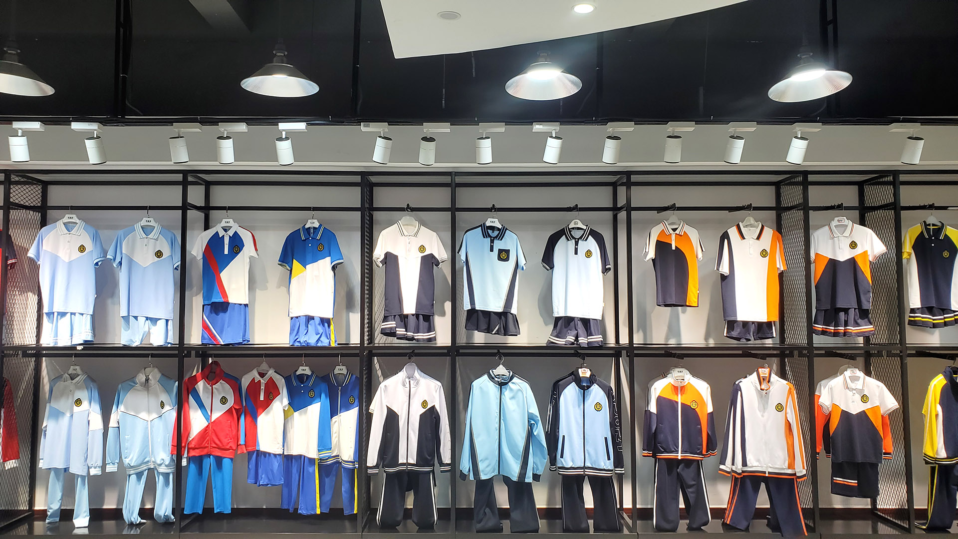 总结可靠的江西校服定制工厂，校童年费用怎么算？