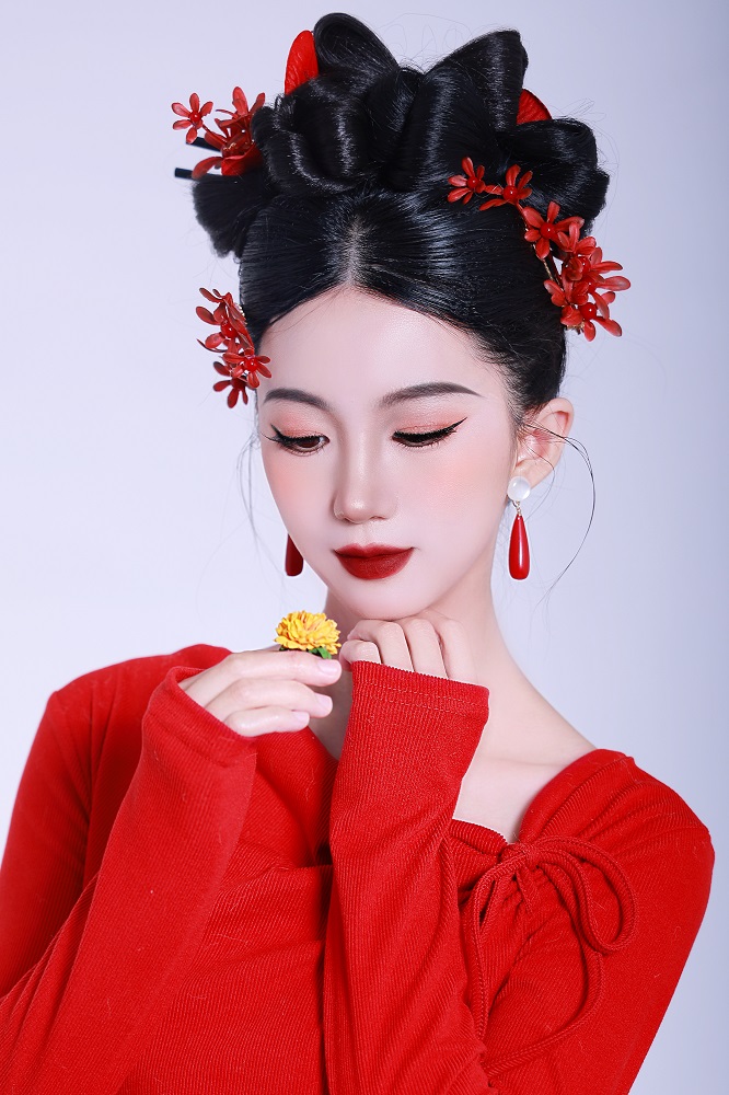 南京学化妆机构排名参考:吉田美学学校资质齐全口碑佳(图2)