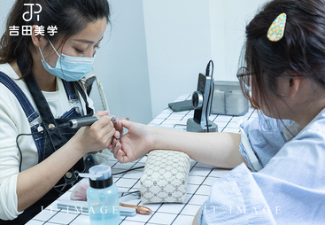 漫谈靠谱的热门美甲培训学校，零基础学美甲选哪家划算