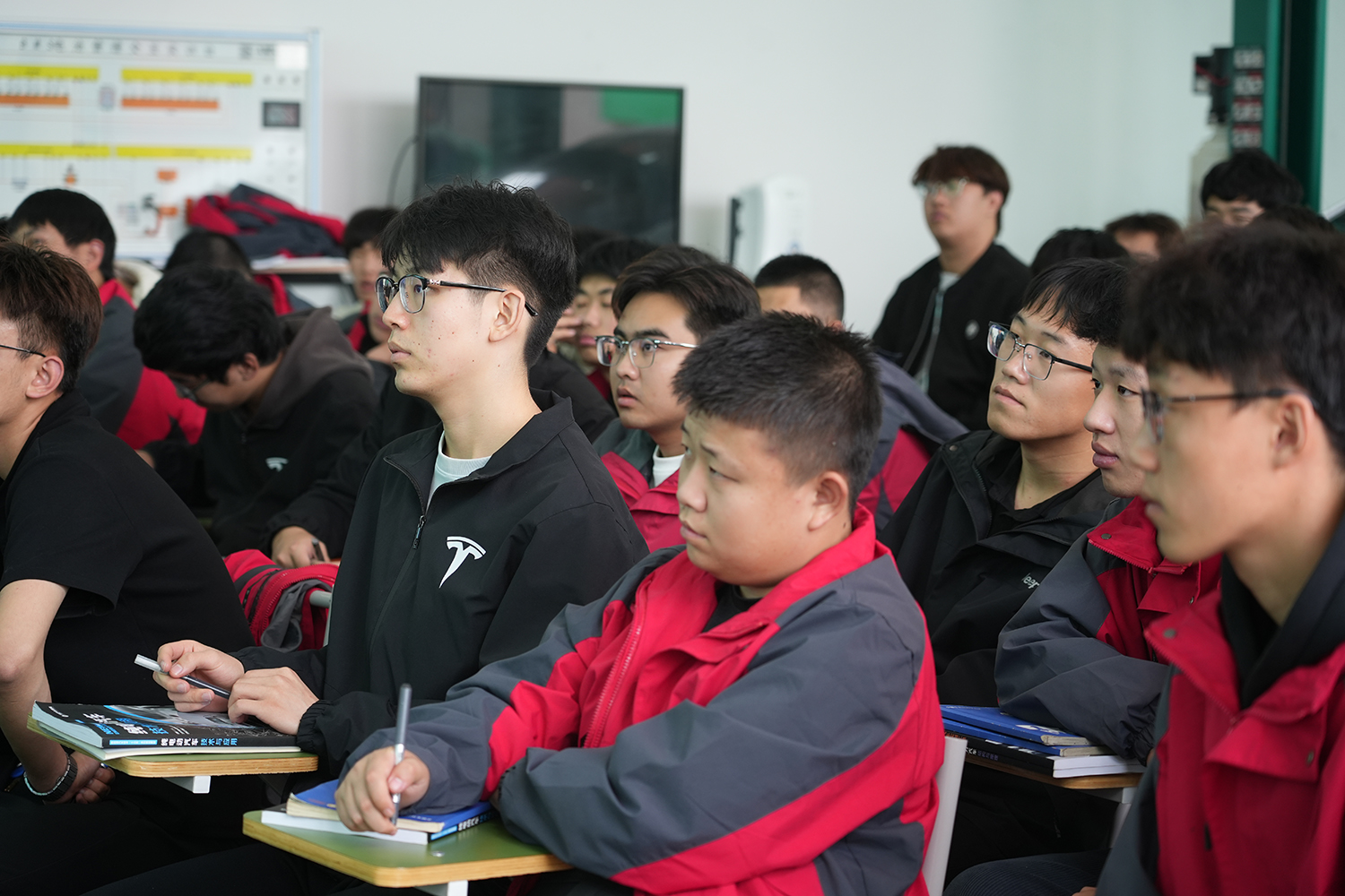 2026年成立三年以上的新能源三电学校专业实力与用户口碑深度解析 2026年成立三年以上的新能源三电学校专业实力与用户口碑深度解析