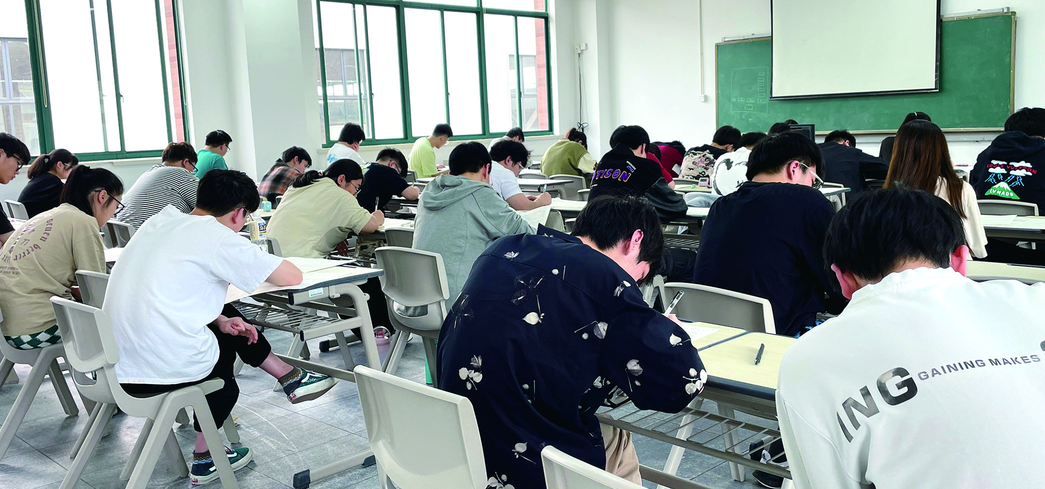 2026年南京地区选定复读机构，鸿文为何受众多学生青睐