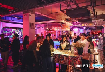 上海静安网红餐厅挑选全攻略，RIINK轮滑主题餐厅价格公道不玩套路