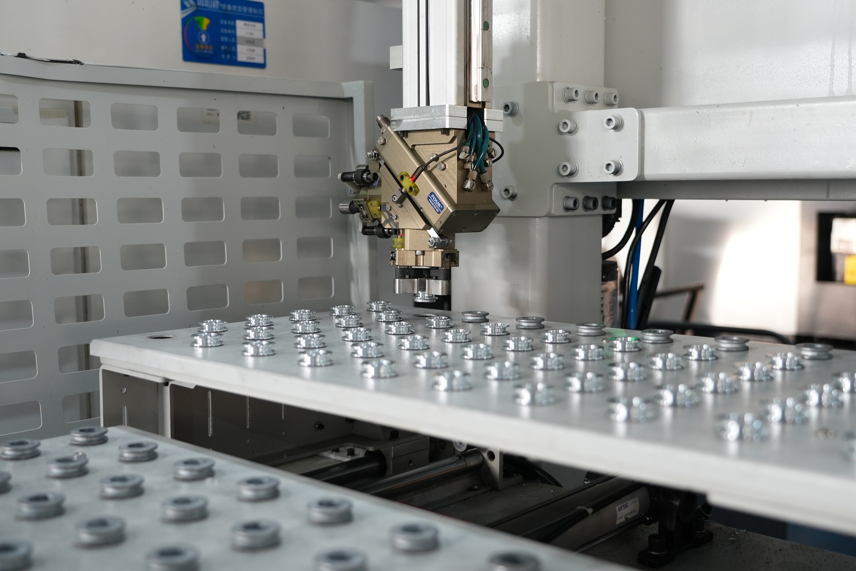 重袋包装机生产商哪家好？华联机械