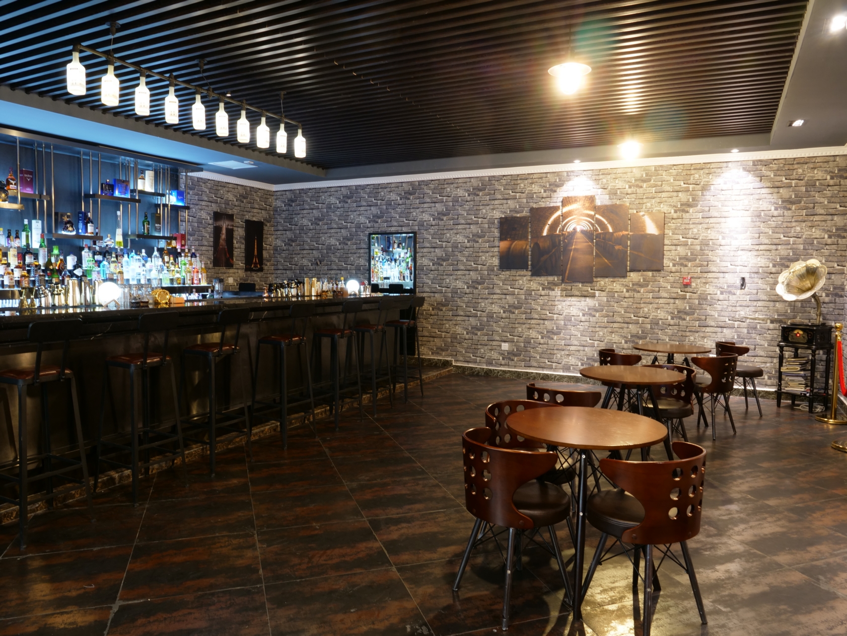 探讨成都欧米奇西点学校招生规则，讲讲欧米奇西点烘焙收费具体情况