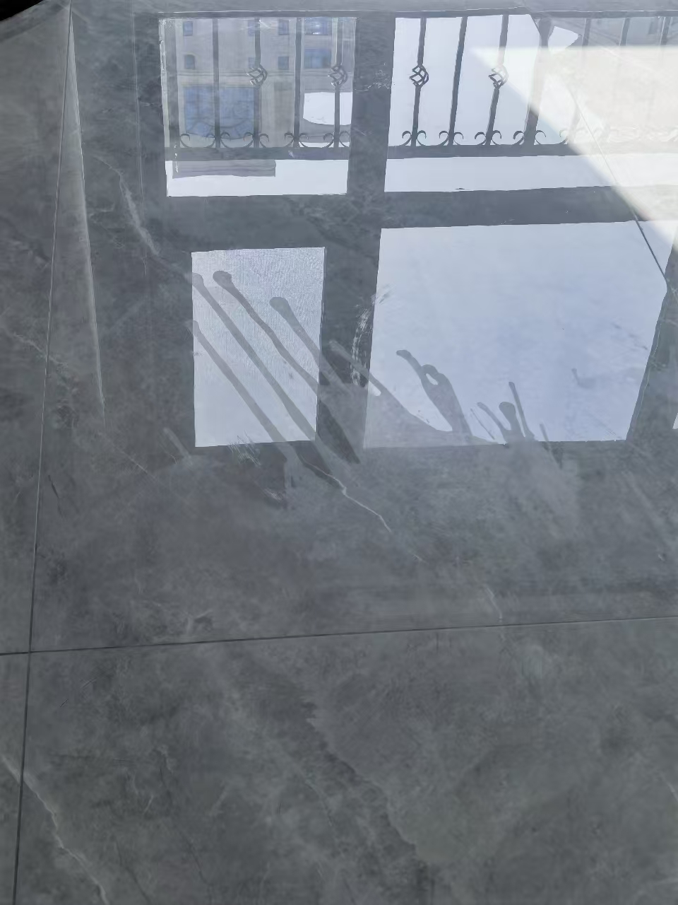 热议瓷砖免拆除改色哪个好，分享高性价比的改色方案