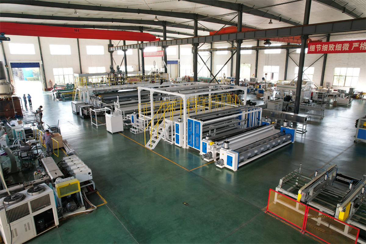 解惑耐腐蚀土工膜设备厂家多少钱，性价比高的怎么选