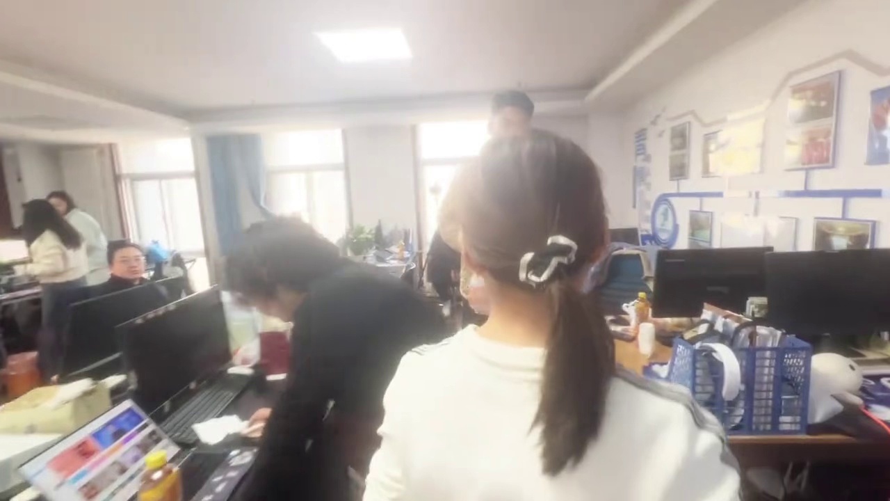 https://g4-img-all.oss-cn-beijing.aliyuncs.com/video/50110985/eeff22b6aef9a21744f0b32cdd36a2cb.mp4?x-oss-process=video/snapshot,t_1000,f_jpg