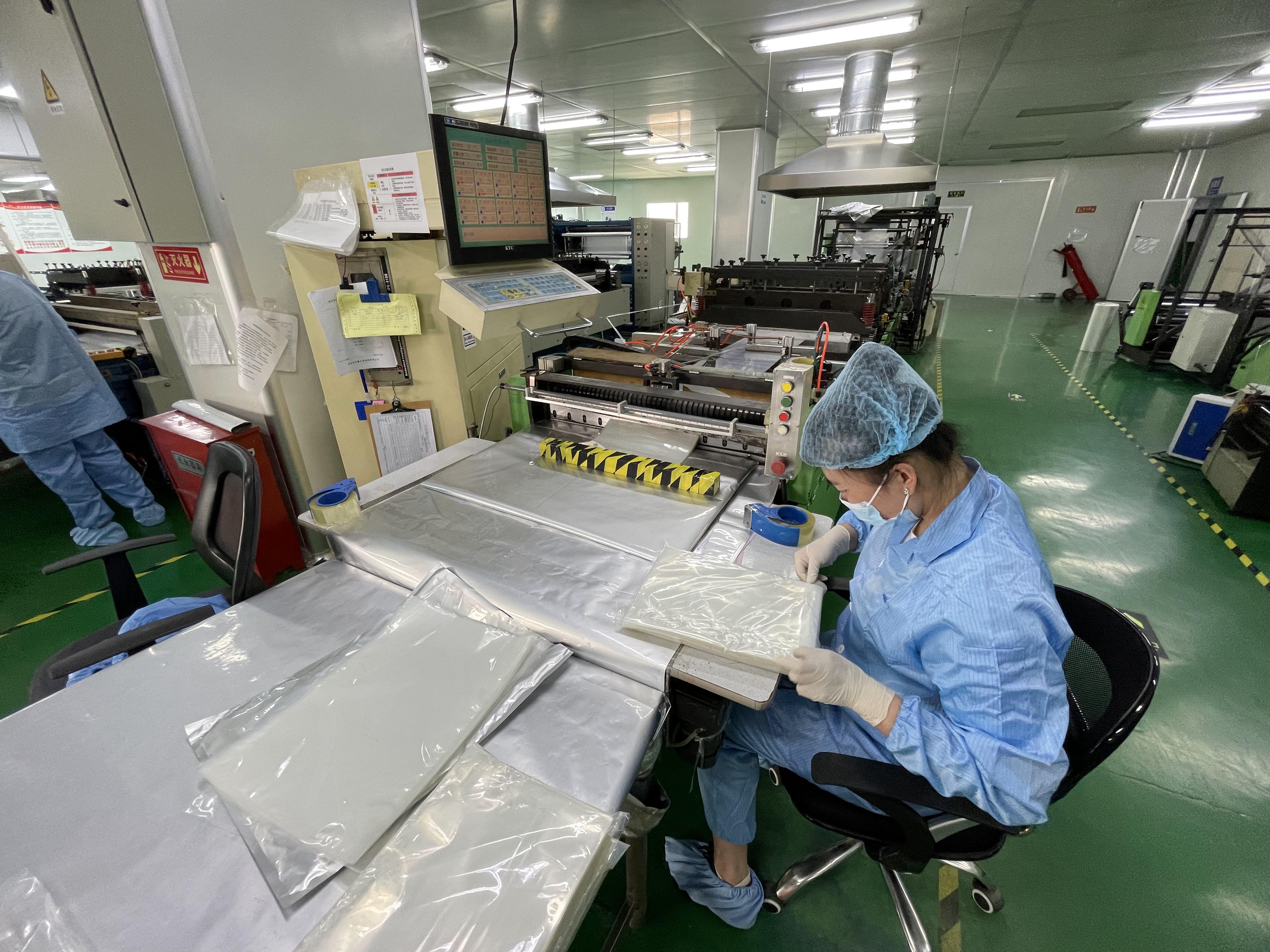 PCB电子元件防潮包装怎么选?真空铝箔袋参数与适用场景对照指南(图2)