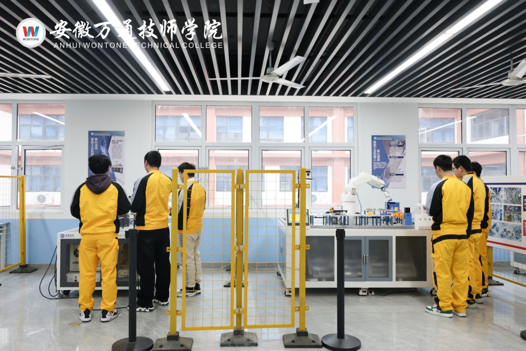 2026年工业机器人培训学校挑选全攻略：招生条件与机构对比