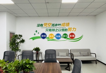 说明旺利涛食品创新产品性价比，分析营销模式与未来走向