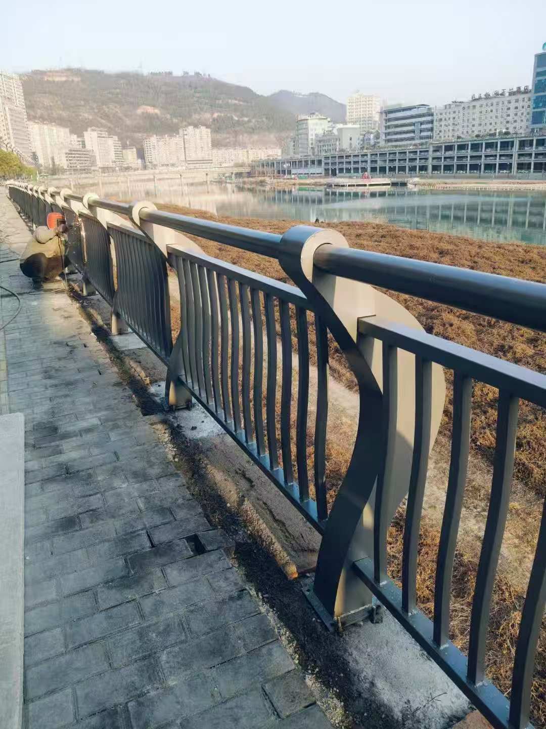 有实力的桥梁护栏加工厂哪家好，山东森尔金属技术过硬值得考虑