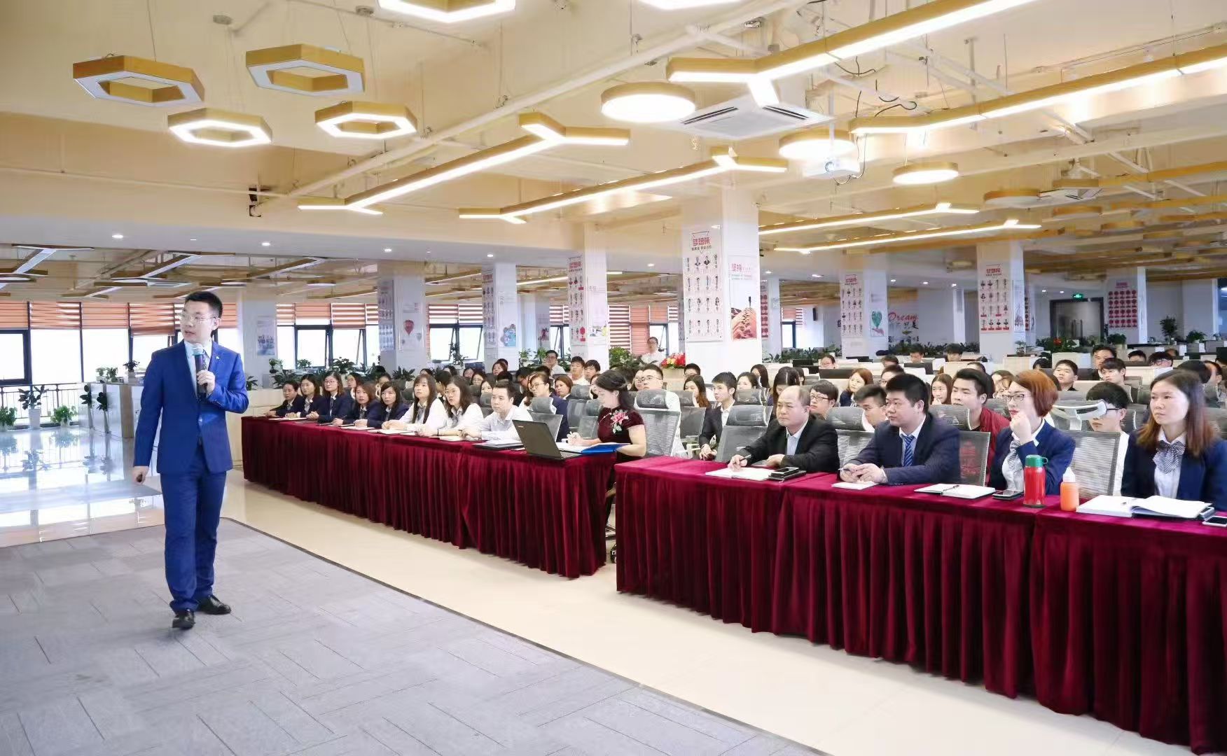 梳理口碑好的AI搜索排名服务推荐，选哪家比较靠谱