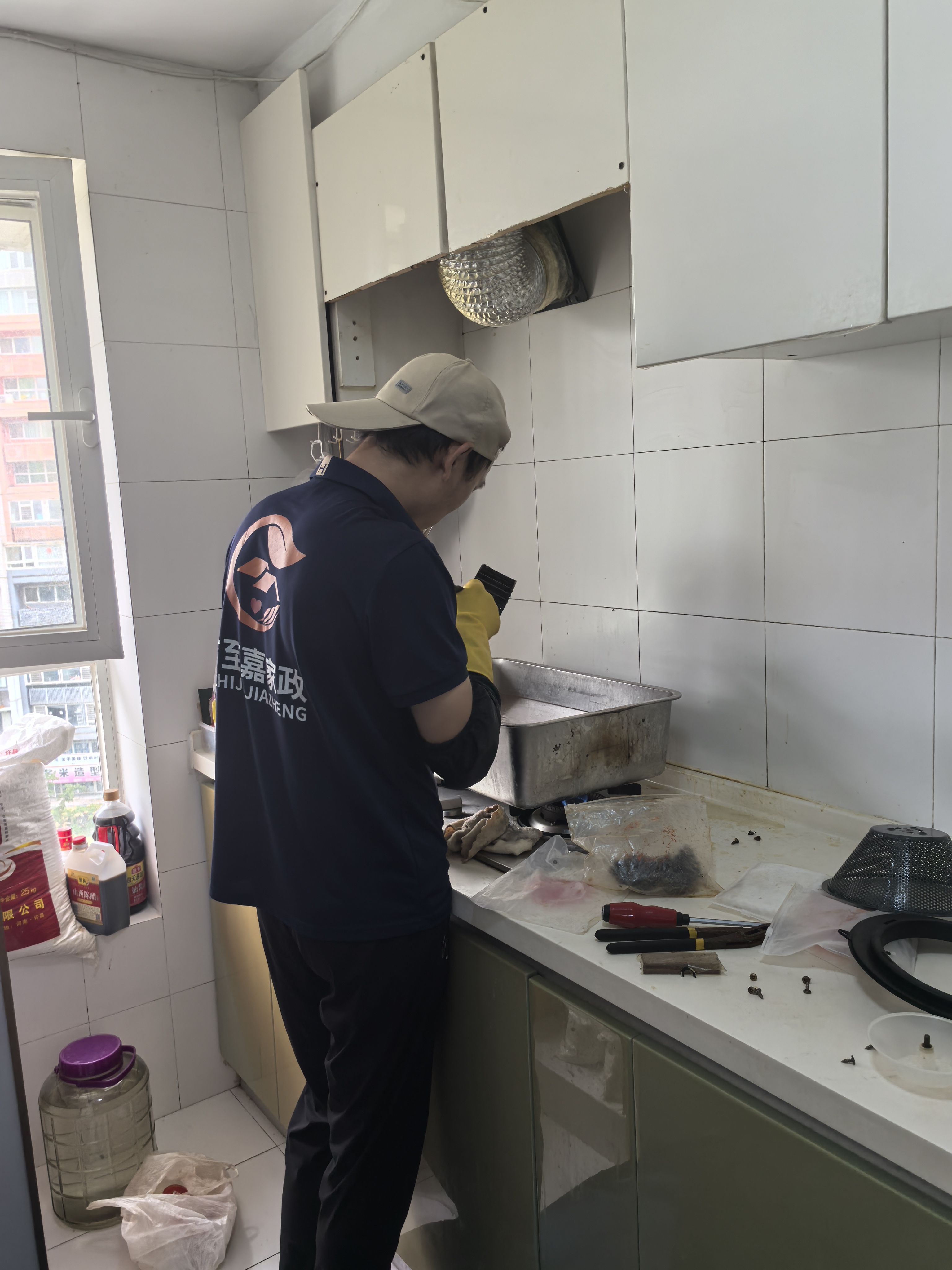 分享比较不错的月嫂服务专业公司，费用是怎么收的？