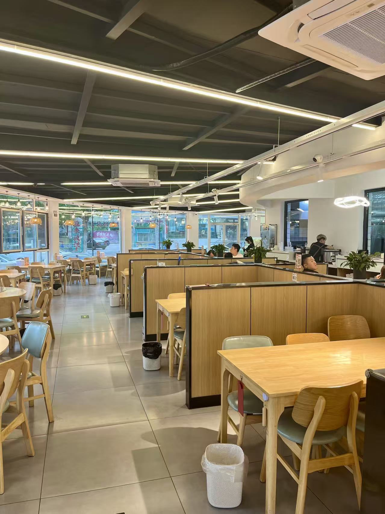 东戴河海鲜餐厅行业现状与选择指南：品质与服务双优