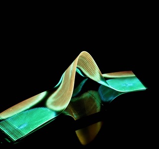 选购户外LED透明屏，威能半导体实力厂家让你无后顾之忧