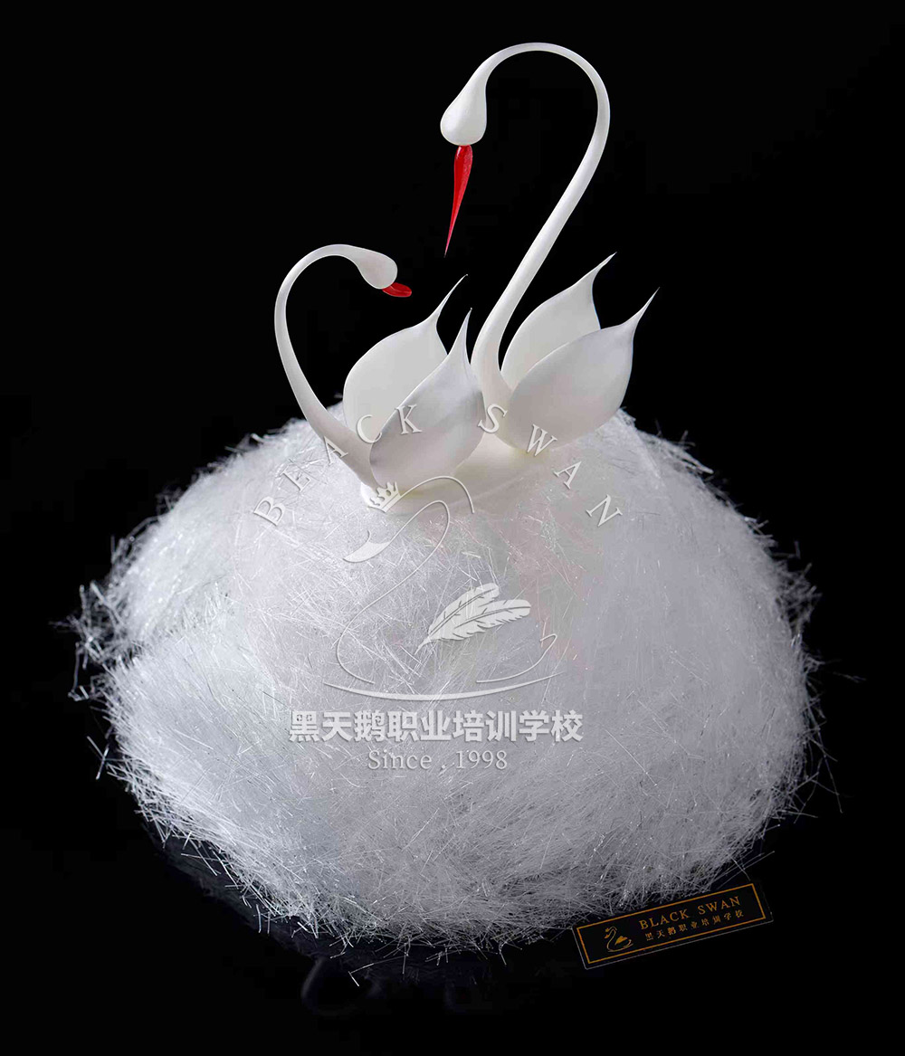 聊口碑不错的烘焙学校，黑龙江售后完善机构十大排名有吗？