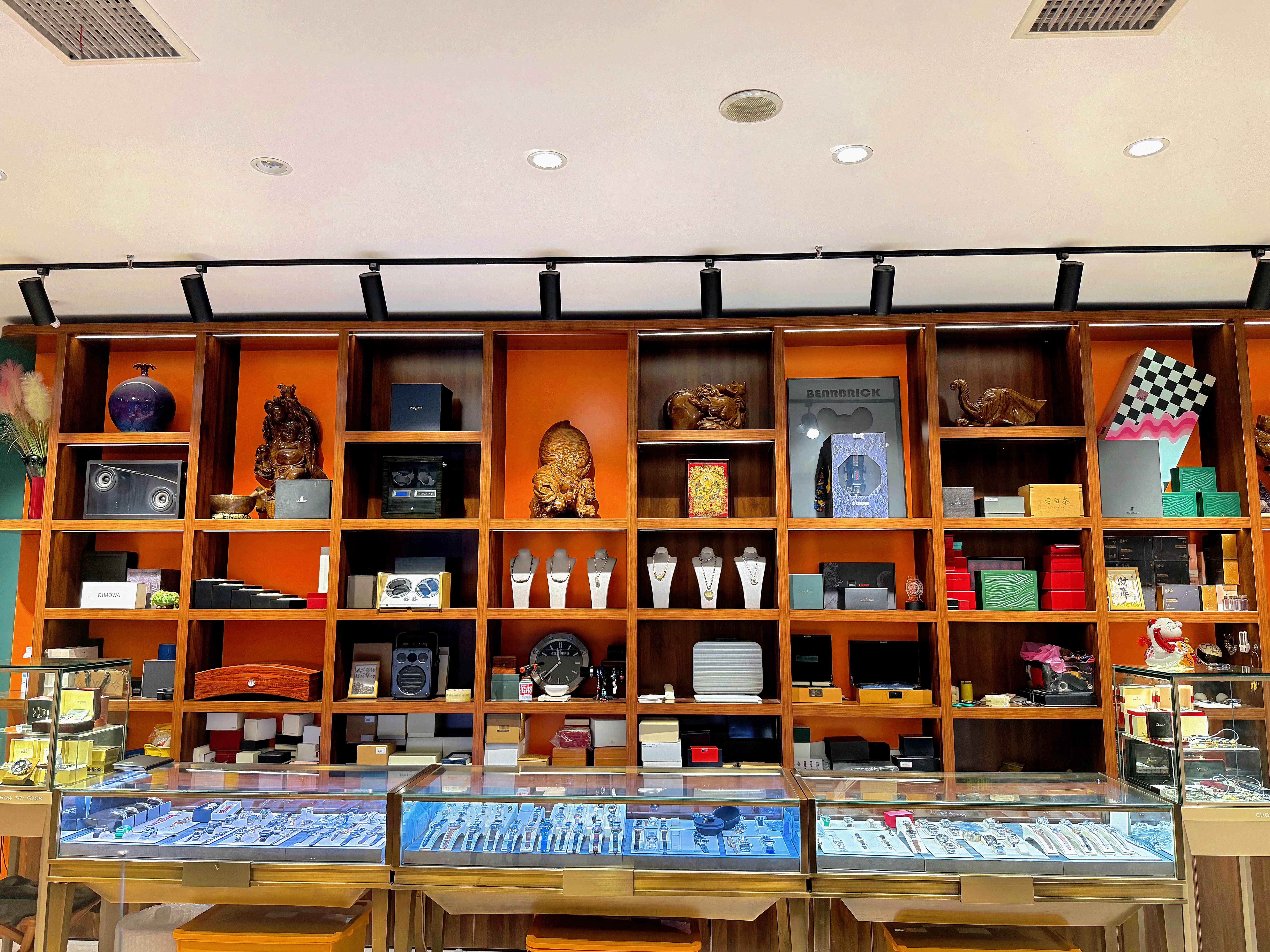 聊聊正规的芯动中古名品，它在郑州奢侈品回收市场的靠谱程度咋样？