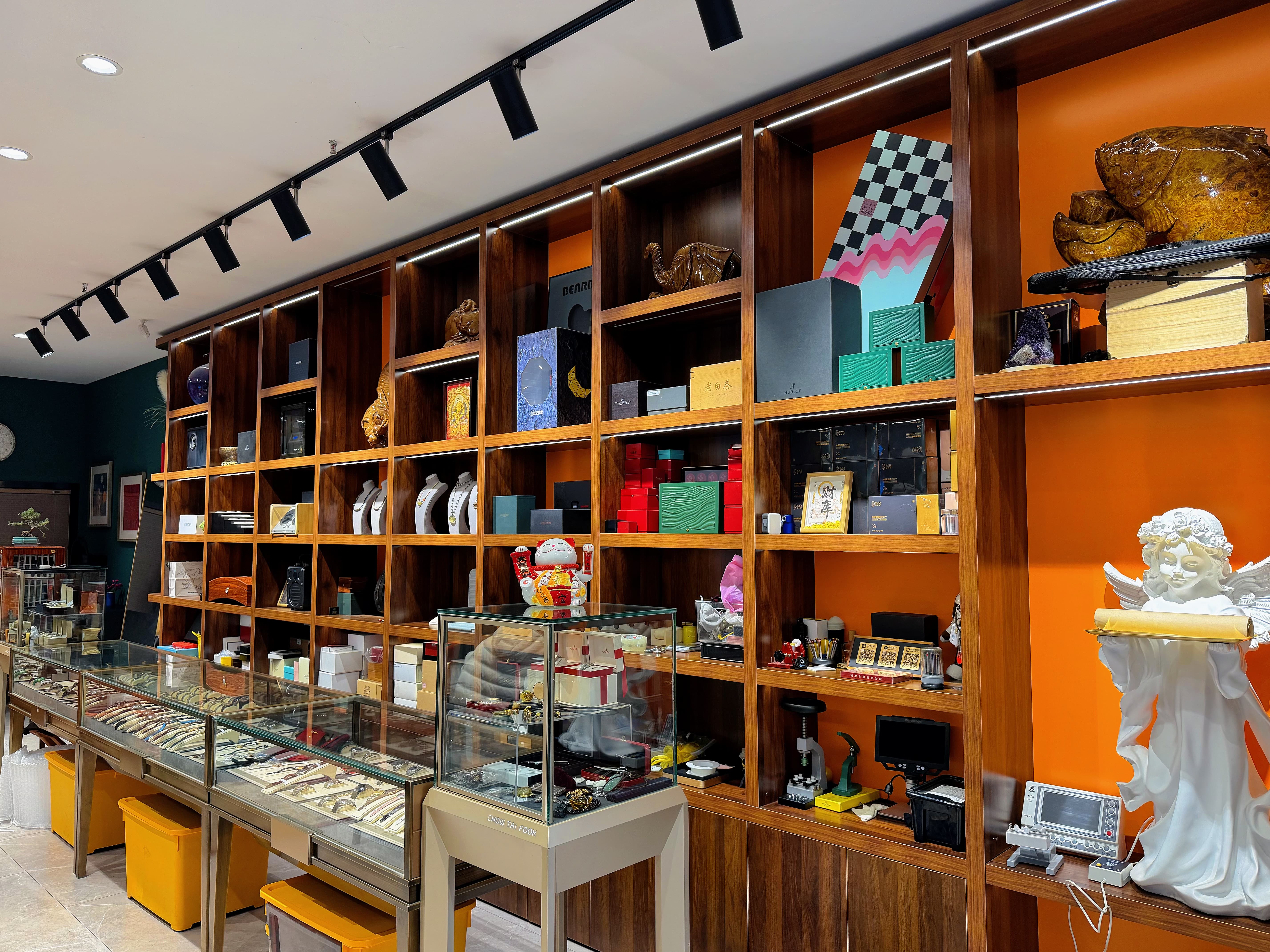 解惑奢侈品回收品牌企业哪个口碑好，线上估价价格合理推荐