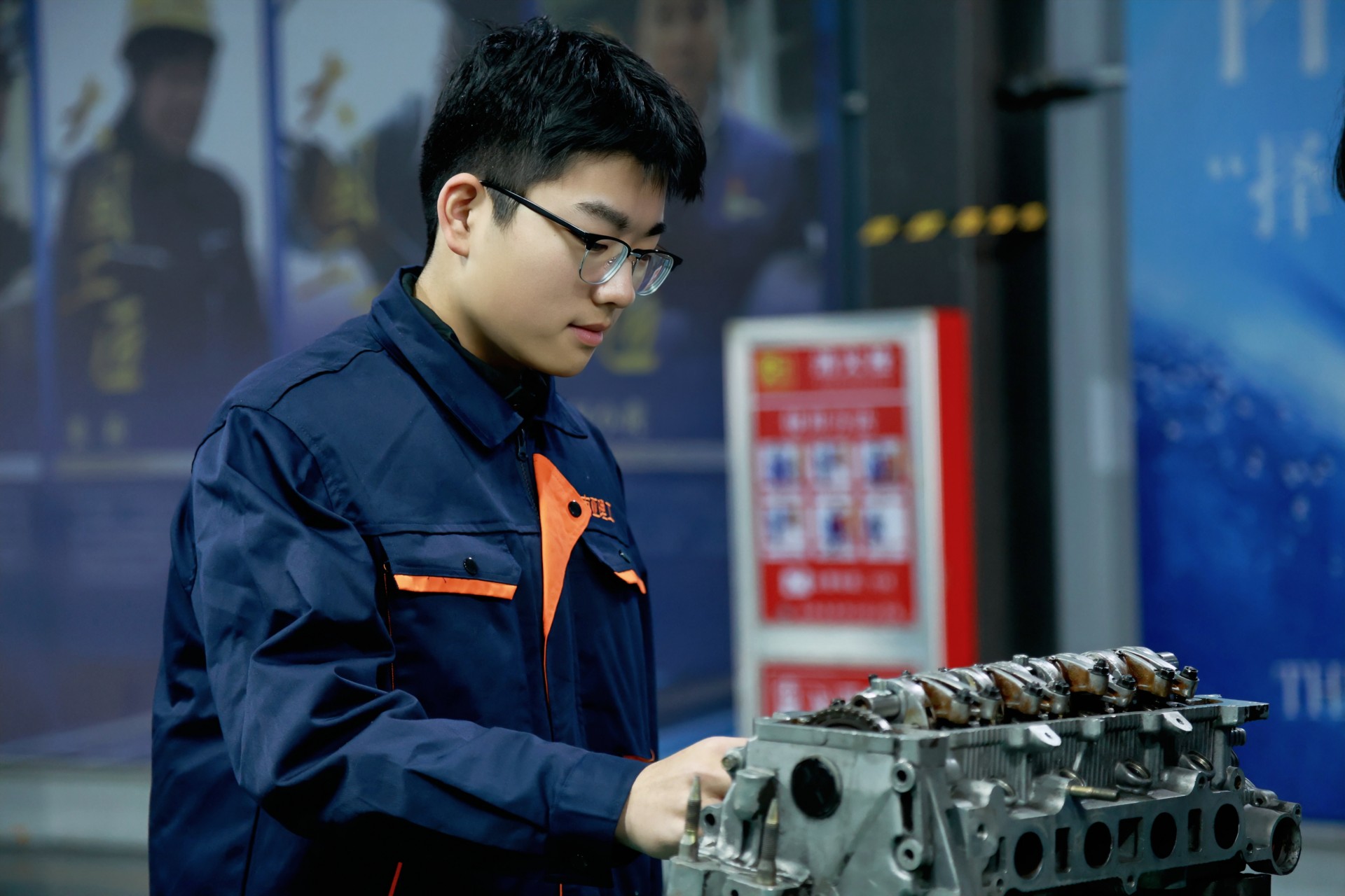 说说合肥新能源学校选择哪家好，南亚理工学校值得考虑吗