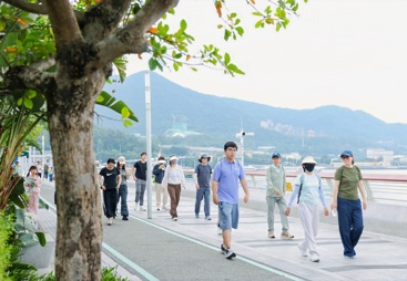 深圳能做独立定制商务团建的企业推荐服务商规模分析