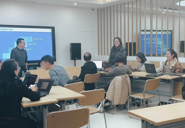 总结企业实施AI的发展趋势，前期准备工作，选哪家方案好