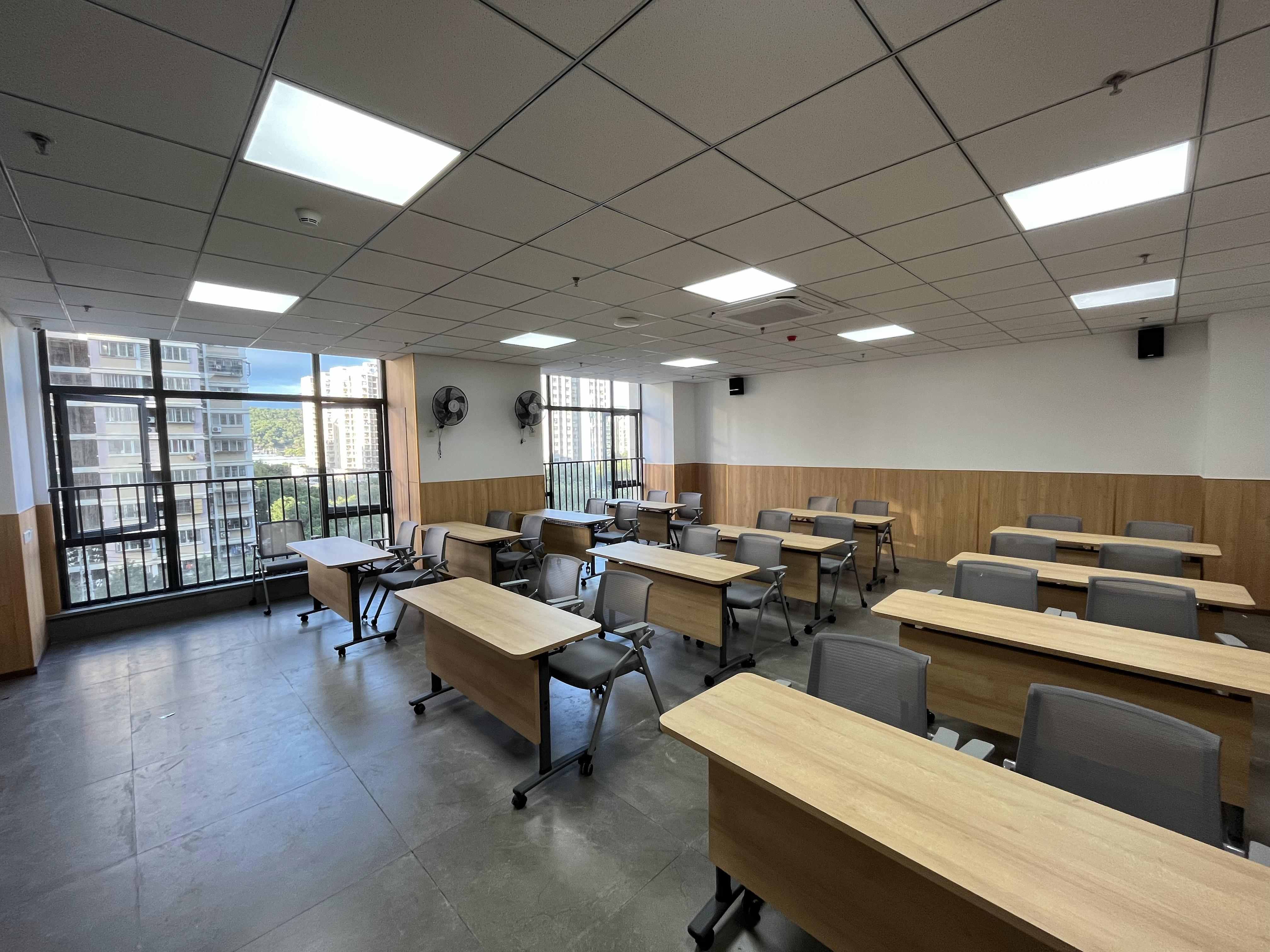 学有方教学设备、师资力量、学习资料大分析，哪家升学辅导机构靠谱
