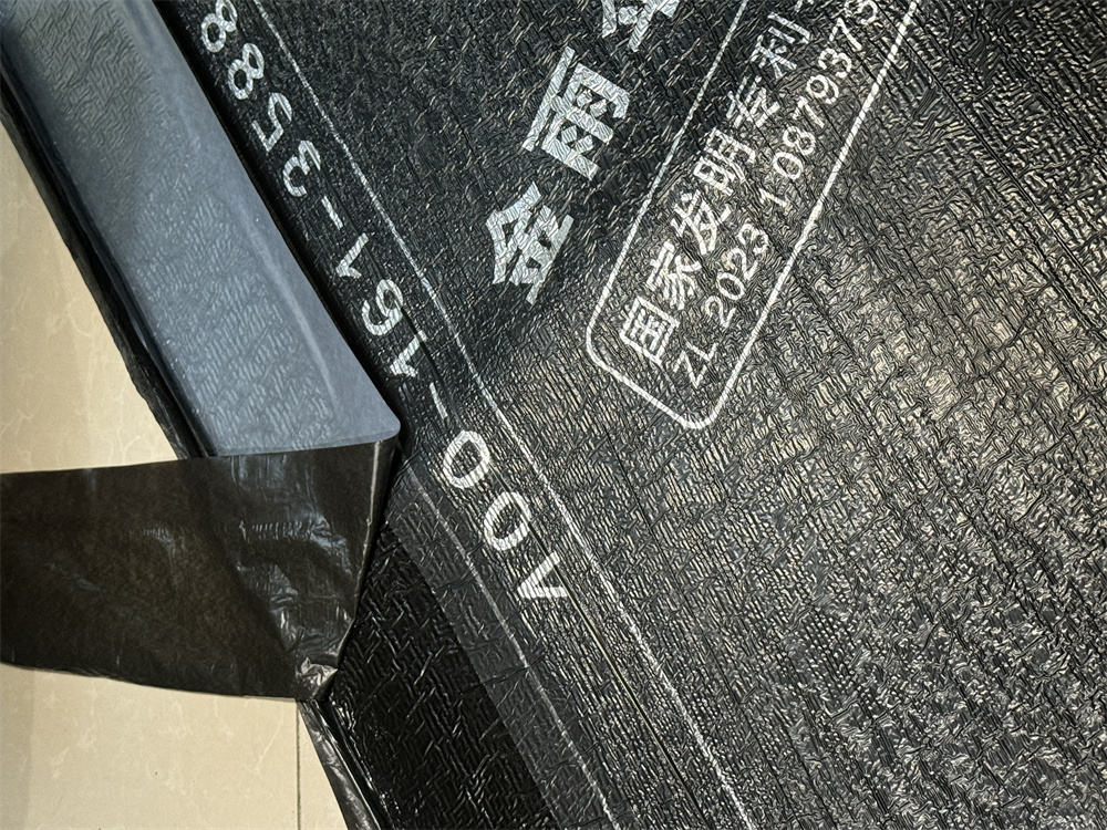 如何选择反应粘防水卷材企业？金雨伞防水支招