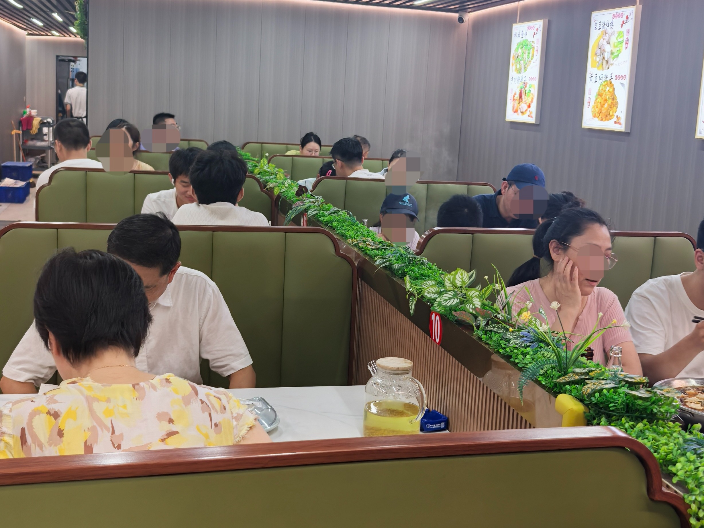 渔划子活鱼馆，宜昌有特色住宿的农家菜包厢好去处